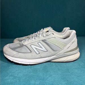 Size 15 - Men’s New Balance 990V5 gray shoes